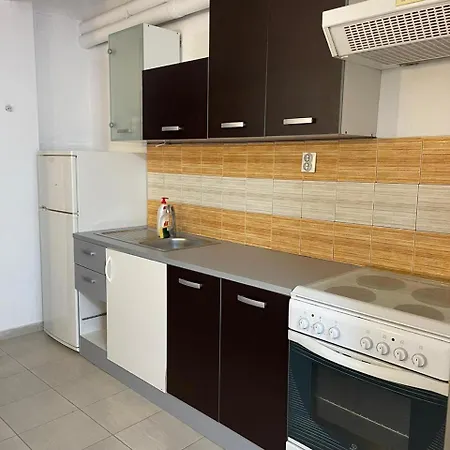 Peaceful In Apartment *